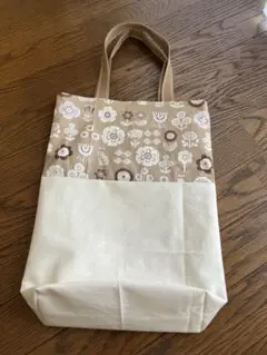トートバッグ＊お仕事や学校のお供に＊A4サイズ　内ポケット付き