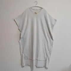 【未使用】Vネック ひざ丈Tシャツ半袖ワンピース M-L