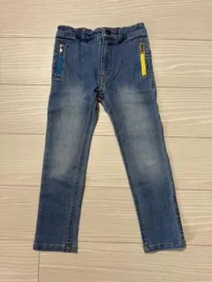 Item thumbnail for item 99f80b1e-b664-4551-a523-728d265bf7af