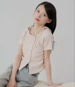 Chico アシメ肩リボンテレコオフショルT