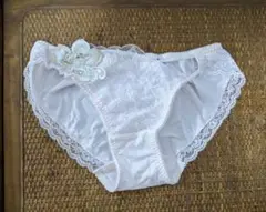 Item thumbnail for item 94945749-bcfd-4947-a2a9-ed5de0386407