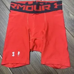 Under Armour レッドスパッツ