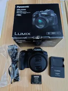 Panasonic パナソニック LUMIX DMC-FZ300 付属品充実♪