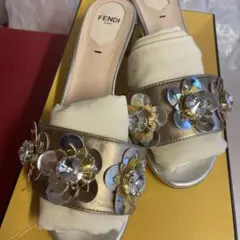 フェンディ フラワーサンダル