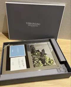 ウェッジウッド Wedgwood ヴェラ・ウォン 写真立て