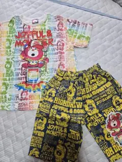 Joyful & Monster Tシャツとショートパンツセット