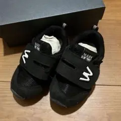 美品　ブラック スニーカー　13㎝
