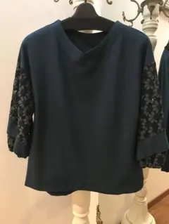 トップスお袖レース7部丈❣️