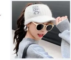 Item thumbnail for item 25641310-9b01-49ac-bcdc-a73c377a572b