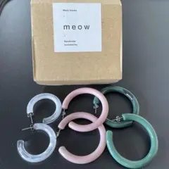 meow フープピアス
