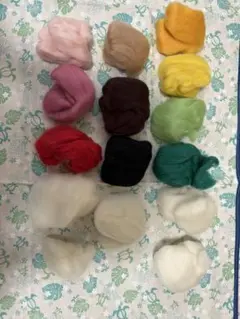 羊毛フェルト 15色セット　100均