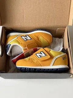 【未使用新品】12.5cm New Balance 373 ベビーシューズ
