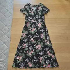 最終セール‼️ローラアシュレイ 花柄　ワンピース　7号