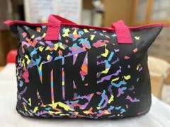 Item thumbnail for item 17182ea7-1b1a-4144-84ec-91ed9c073ef3