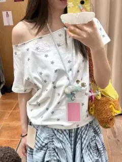 별날개 ワンショルダー 星柄　Tシャツ　musinsa smyeon