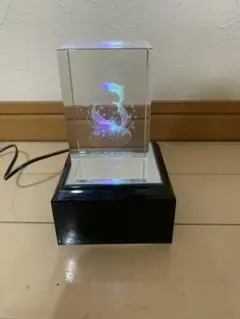 新品　クリスタルアート　LED 置物　オブジェ　照明　クリア　ガラス　クリスタル