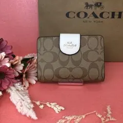 ☆COACH 折財布 ホワイトフラップロゴ ブラウンシグネチャー クリアポケット