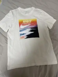 NIKE グラフィックプリント Tシャツ