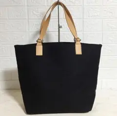 Item thumbnail for item fab52412-c535-4f76-ac17-a773d4fdbe06