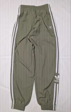 adidas アディカラー クラシックス ロックアップトラックパンツ