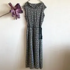 イノウェーブ 小花柄 ワンピース　きれいめ　 お出掛け　上品　綺麗なシルエット