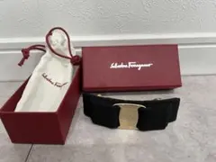 Salvatore Ferragamoフェラガモ ヴァラ バレッタ 黒