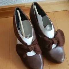 アーシーズ　パンプス