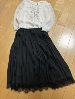 アンタイトル　プリーツスカート