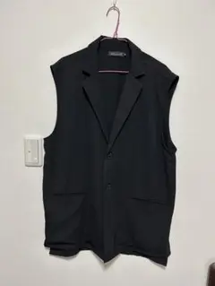 黒 ノースリーブ ベスト