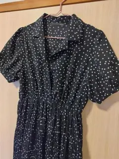黒と白の水玉模様 半袖シャツワンピース