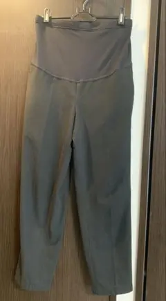 UNIQLO スマートアンクルマタニティパンツ
