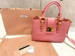 美品 ミュウミュウマドラスショルダーバッグ