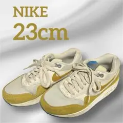 Item thumbnail for item c2ba837e-496f-4635-aba1-9b5072722cbc