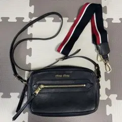 ⛄️MIUMIU レザーショルダーバッグ