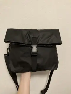 W-CLUTCH 防水ショルダーバッグ 黒 約25cm x 30cm