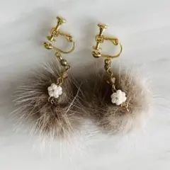 Item thumbnail for item d0448104-0744-442b-80f3-5451b326a1a6