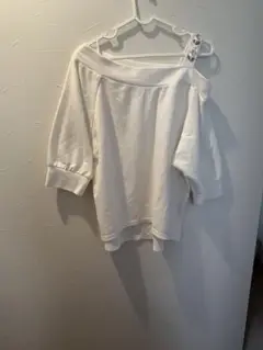 ビジュー付き半袖カットソー