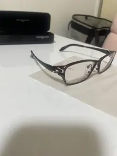 Item thumbnail for item 27647eb0-133c-42f9-8c92-6650a4f61284