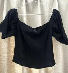 ■新品 未使用■FOREVER 21 ブラック パフスリーブ