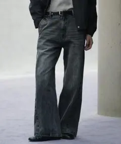 CURVED FLARE DENIM SLACKS グレイッシュブルー