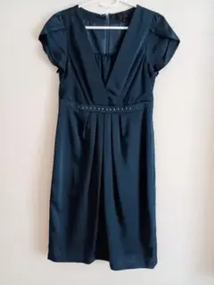 1回のみ着用 美品 【UNTITLED 】半袖ひざ丈ワンピース サイズ2 深緑