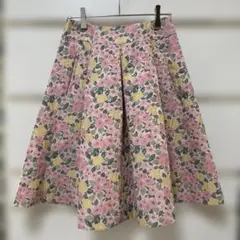 美品　エムズグレイシー　花柄フレアスカート　ポケットあり