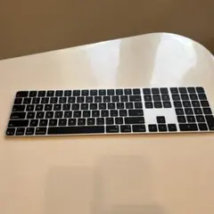 Magic Keyboard（テンキー付き、USB‑C）- 英語（US）