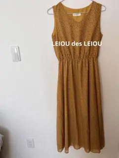 LEIOU des LEIOU フラワープリントノースリーブワンピース