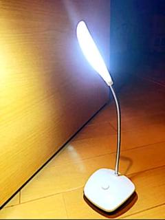 スタンドライト☆ホワイト☆高輝度