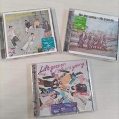 Life goes on　We are young