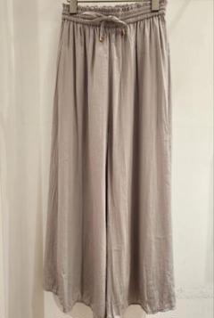 【ほぼ新品】ラクツヤイージーワイドパンツ