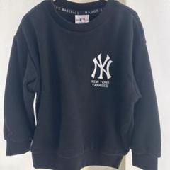 ニューヨークヤンキース　ロゴ入り　長袖　トレーナー
