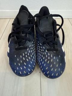 未使用PREDATOR サッカーシューズ ブラック21㎝ キッズ】adidas PREDATOR サッカースパイク 21cm - メルカリ