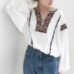 Ungrid - ♡刺繍ブラウス♡ ungrid☆ スパンコールエンブロイダリーブラウス☆刺繍ブラウス